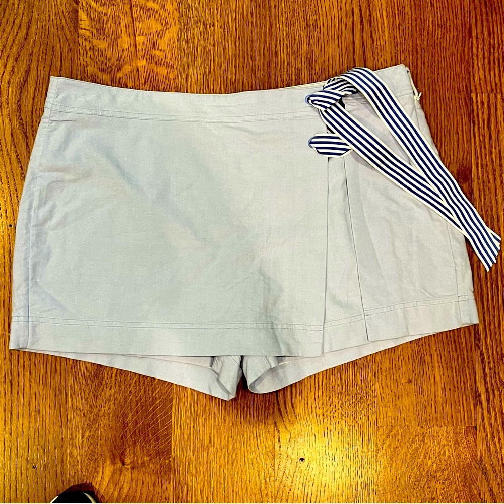 Vineyard Vines Blue Oxford Grosgrain Tie Skort Women’s Size 12 NWOT